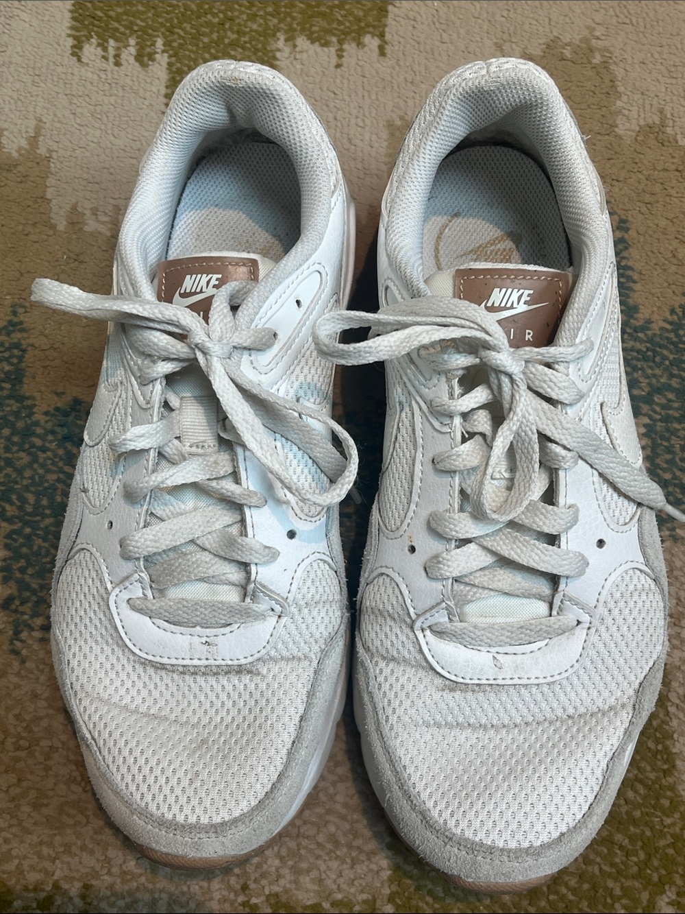 Nike Women’s White Mesh & Light Gray & white Sneakers